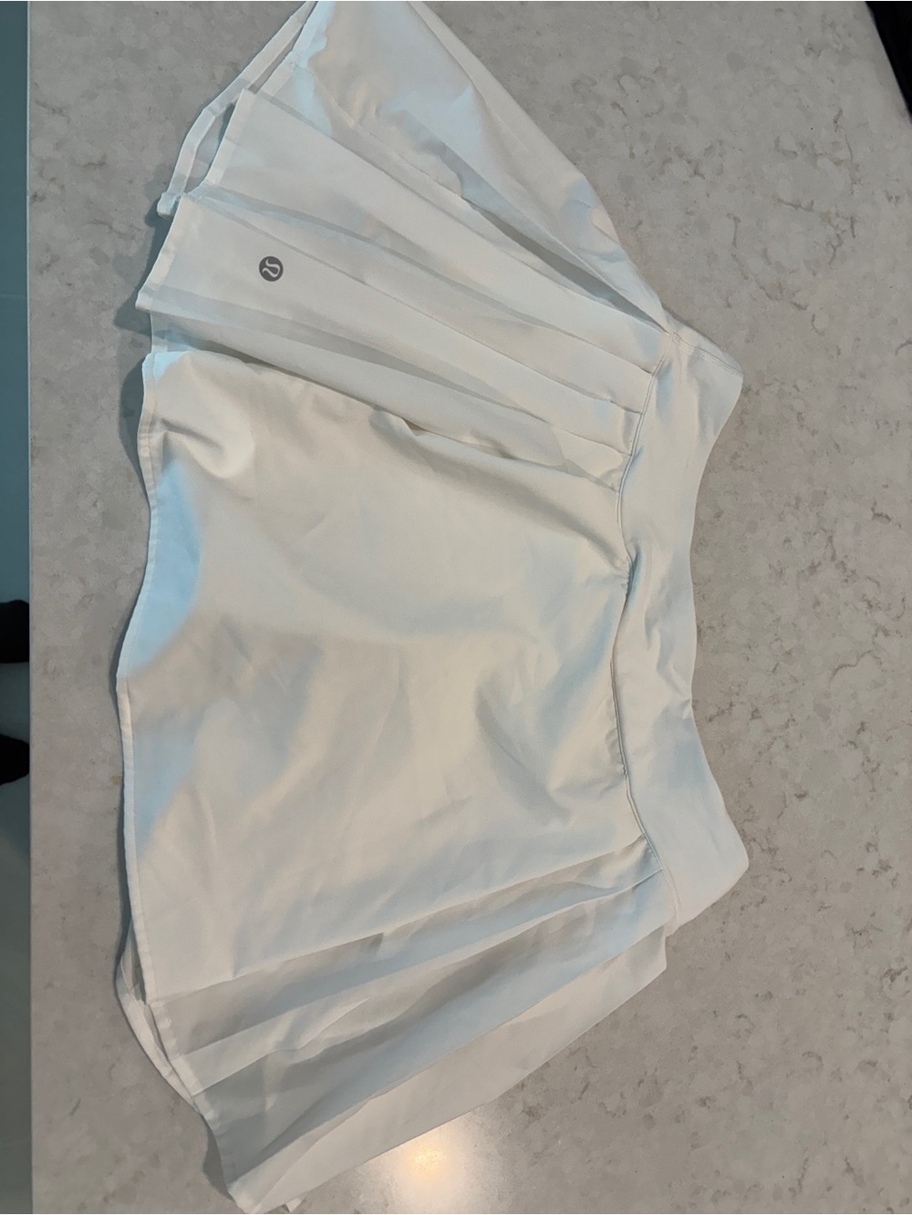 Lululemon White Athletic Skirt Skort Built-In Shorts Size 8 Like New - Picture 2 of 8